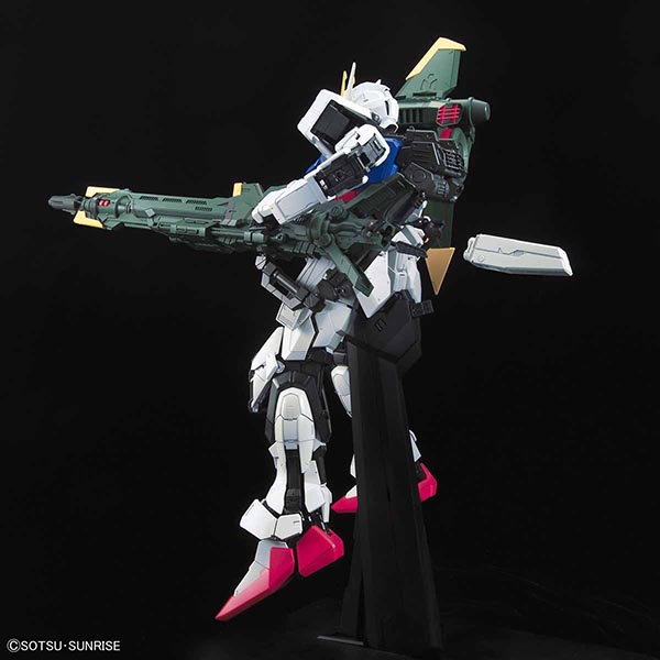 【BANDAI】組裝模型 PG 1/60 機動戰士鋼彈SEED 完美攻擊鋼彈